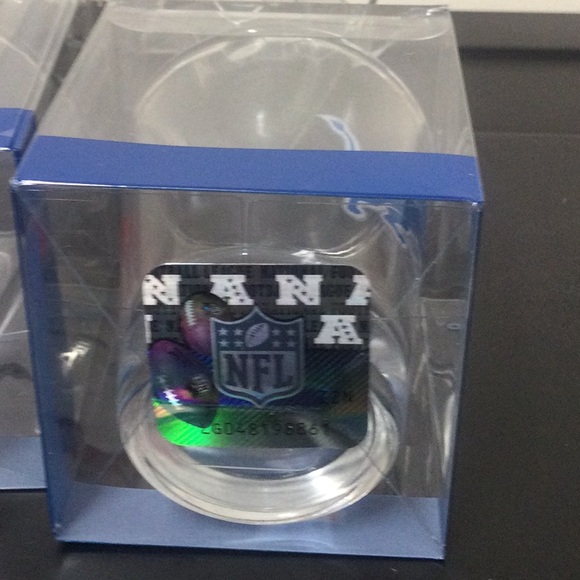 New Lions Shot Glasses - Picture 6 of 6